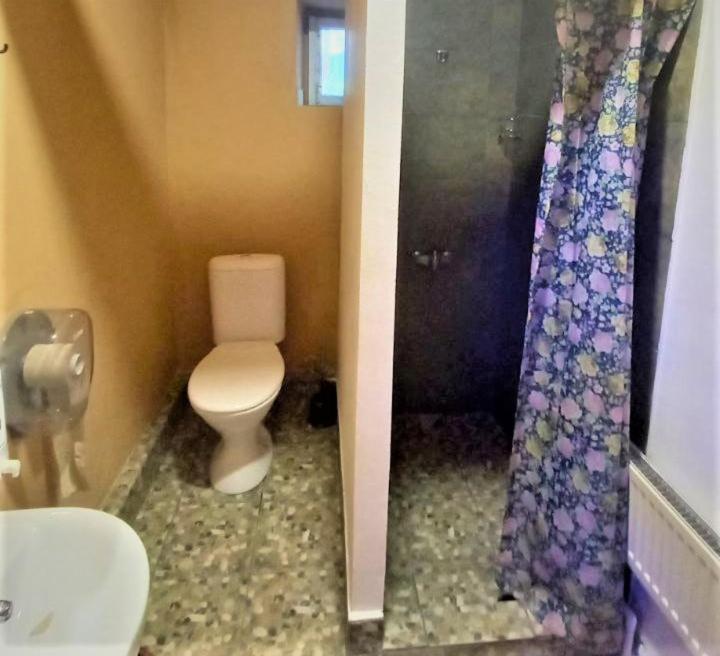 Bern Hostel Kisinyov Kültér fotó