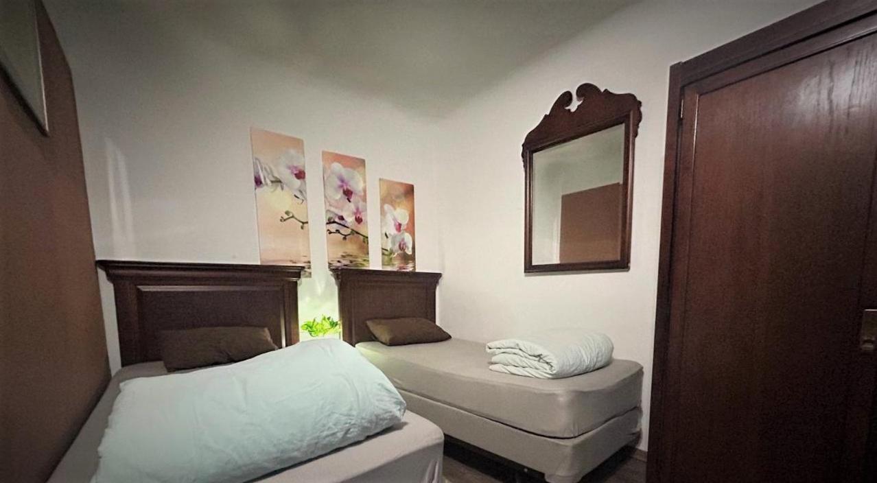 Bern Hostel Kisinyov Kültér fotó