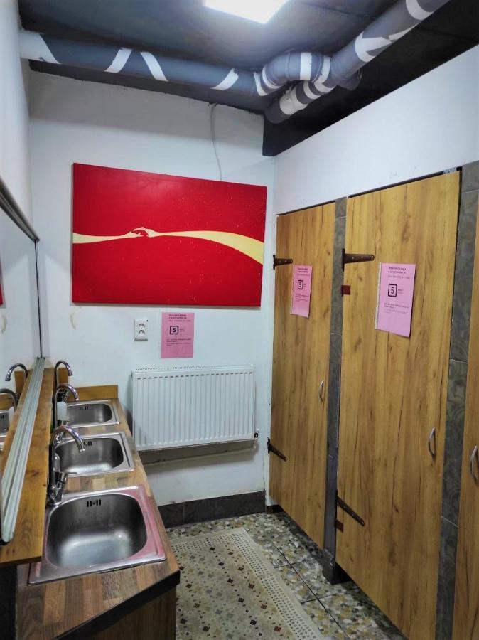 Bern Hostel Kisinyov Kültér fotó